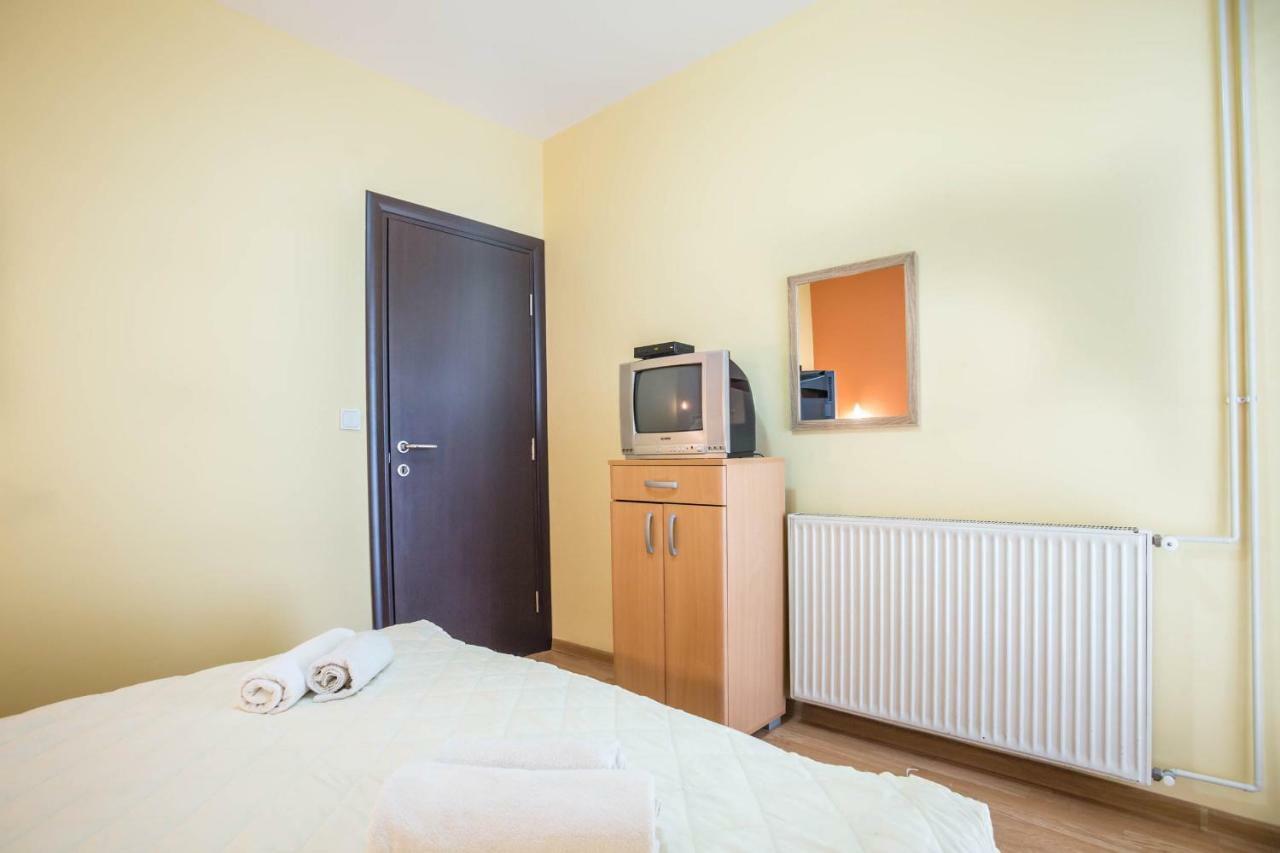 Mali Milocer Bay Accommodation سفيتي ستيفان المظهر الخارجي الصورة