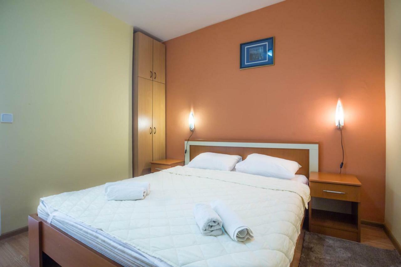 Mali Milocer Bay Accommodation سفيتي ستيفان المظهر الخارجي الصورة